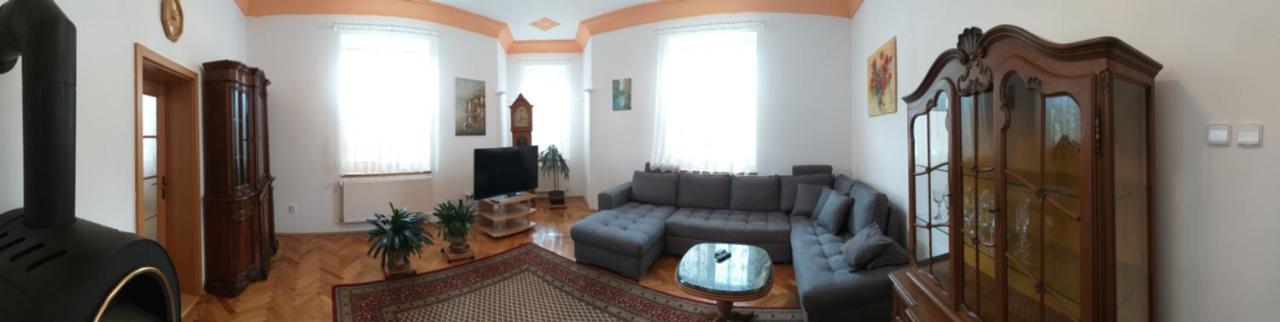 Apartman Kraslice Bagian luar foto