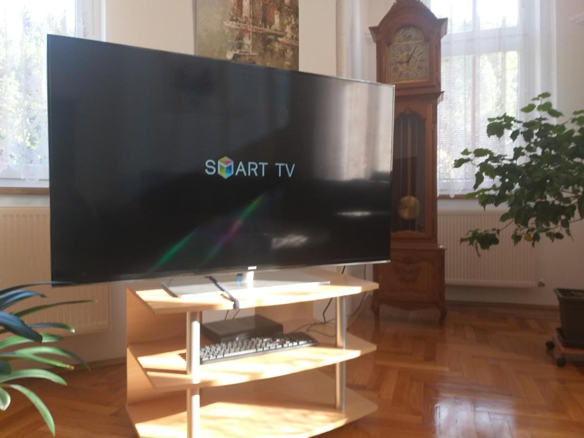 Apartman Kraslice Bagian luar foto