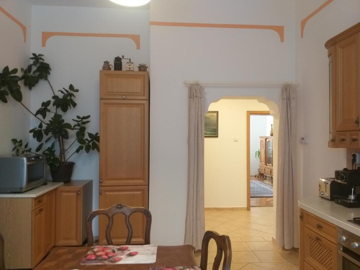 Apartman Kraslice Bagian luar foto