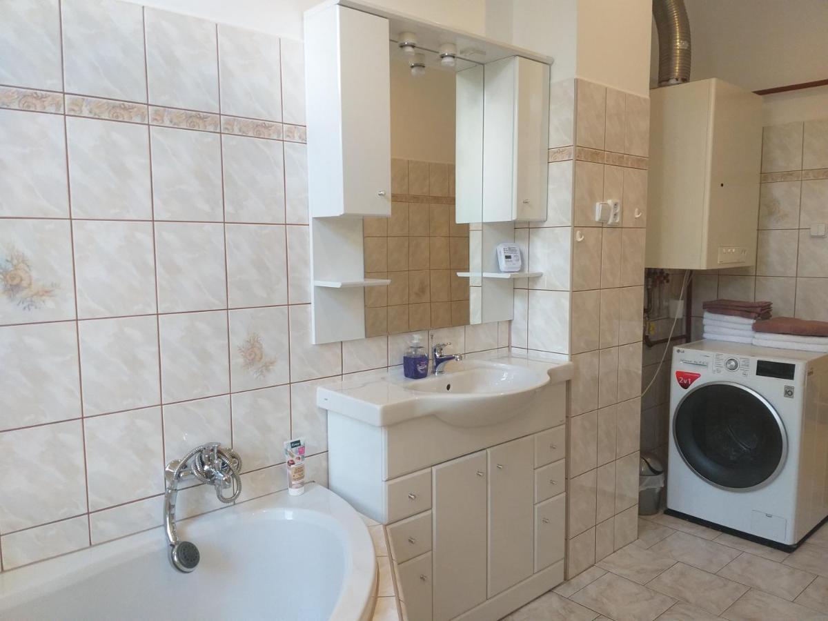 Apartman Kraslice Bagian luar foto